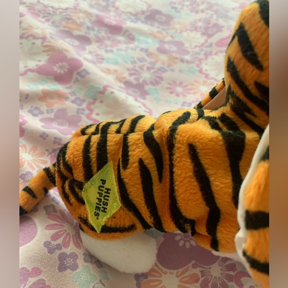 Vintage Hush Puppy beanie baby tiger Winnie dog - Picture 3 of 6